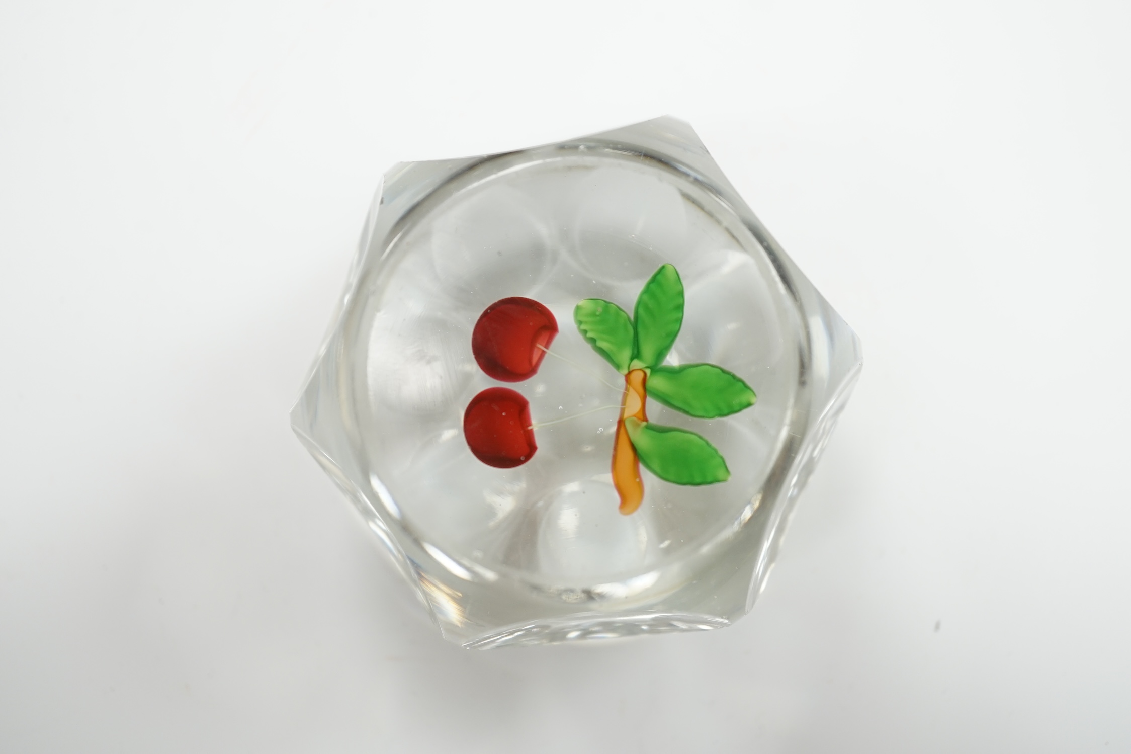 A St Louis glass faceted paperweight, 7cm in diameter